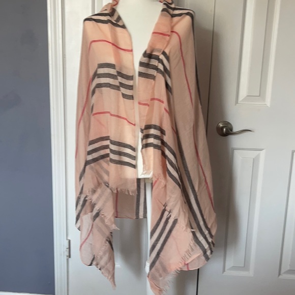 Lightweight scarf wrap peach black white red - Picture 1 of 3